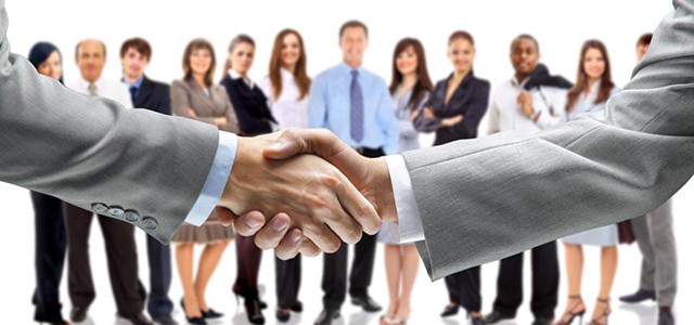Concurs pentru ocuparea unei funcţii contractual vacante de muncitor calificat tr.II din cadrul Compartimentului sera de flori .